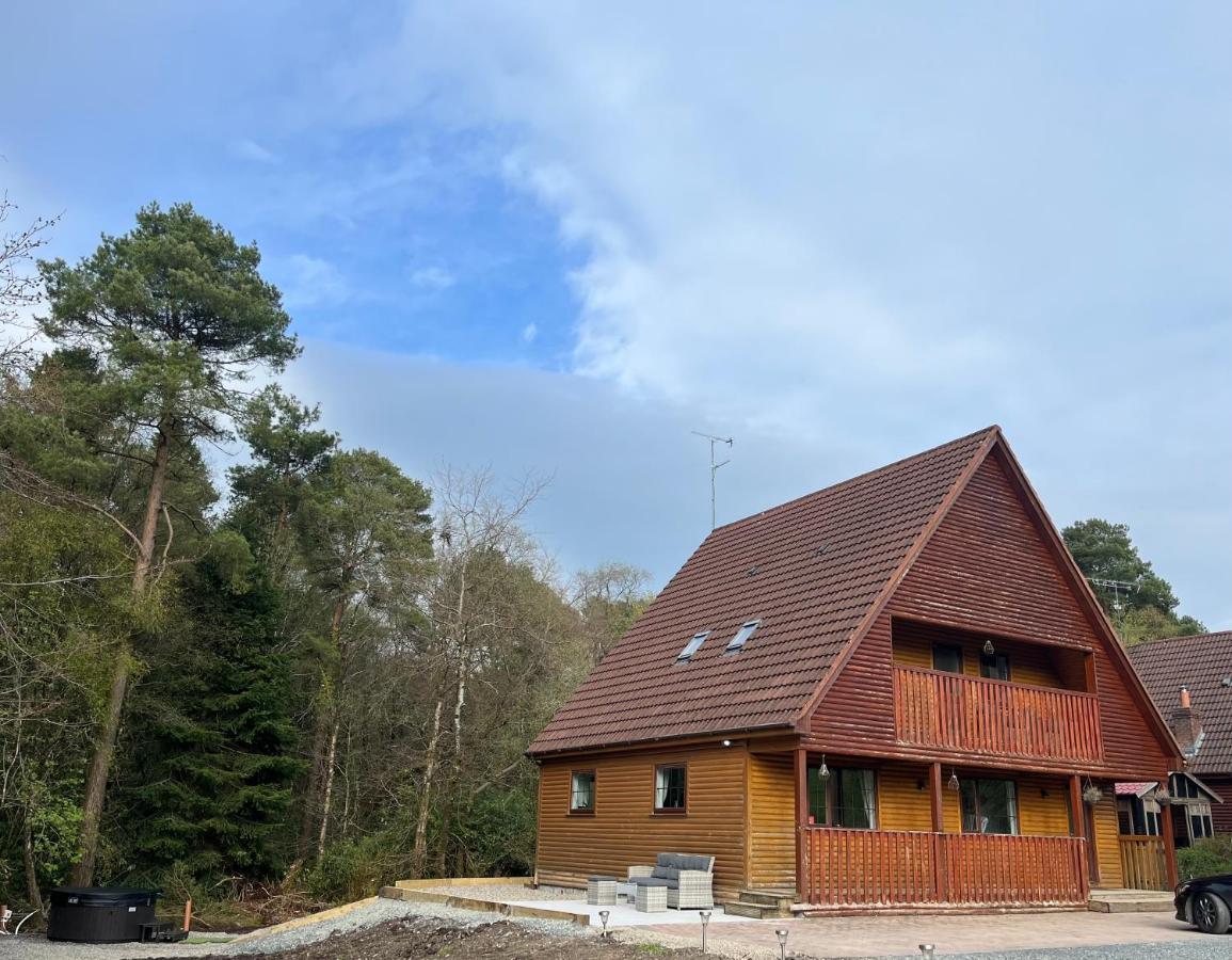 Cosy Lakeside Chalet With Option To Add Private Hot Tub Duneena Exterior foto